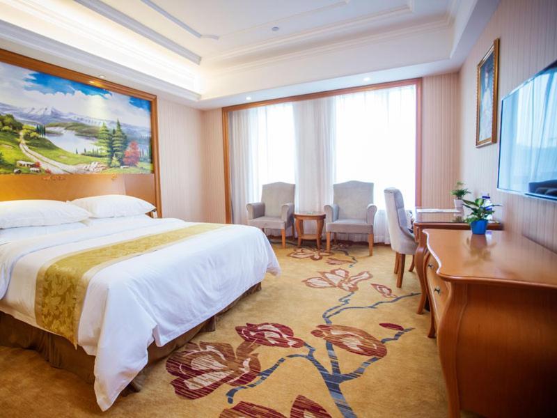 Vienna International Hotel Hangzhou Zhuantang Art School Wenyan ภายนอก รูปภาพ