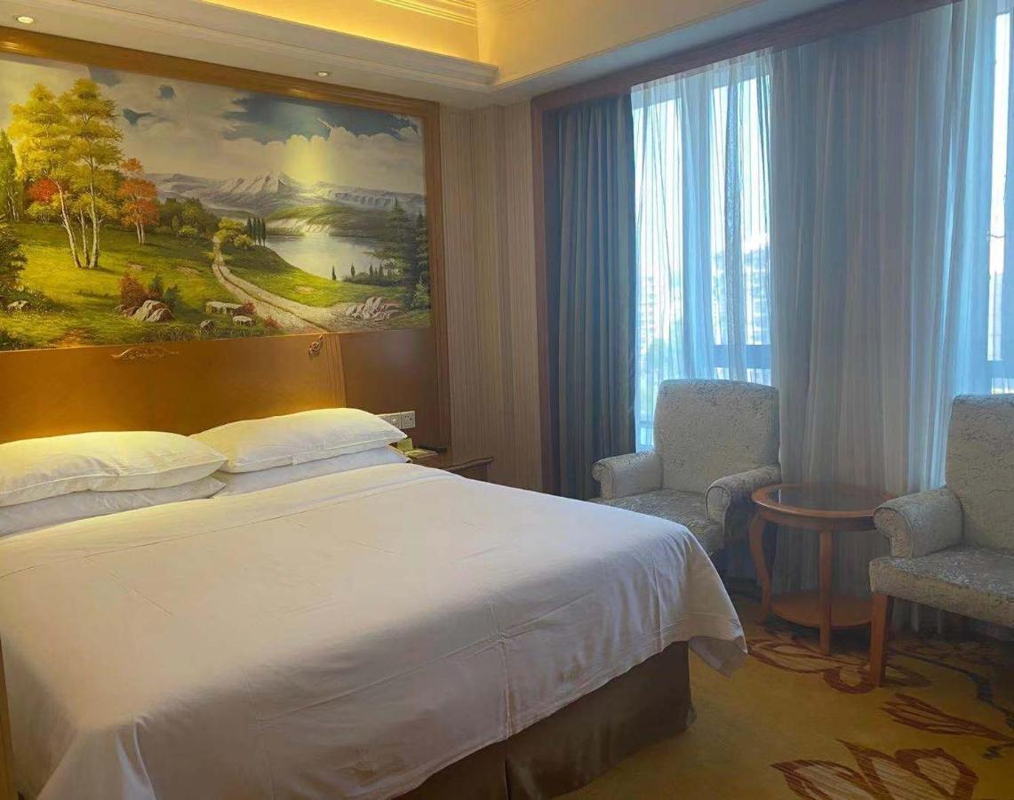 Vienna International Hotel Hangzhou Zhuantang Art School Wenyan ภายนอก รูปภาพ