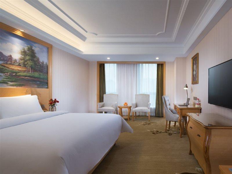 Vienna International Hotel Hangzhou Zhuantang Art School Wenyan ภายนอก รูปภาพ
